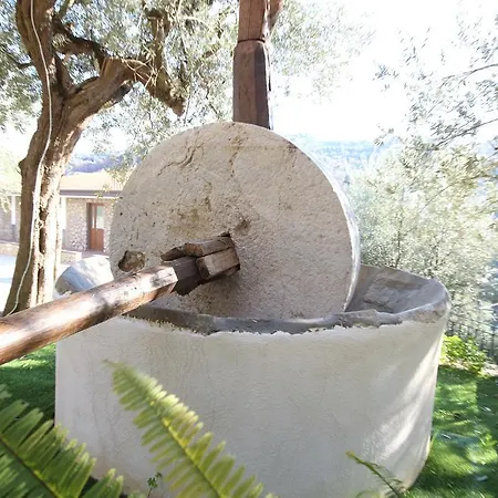 Oleum Massa Lubrense